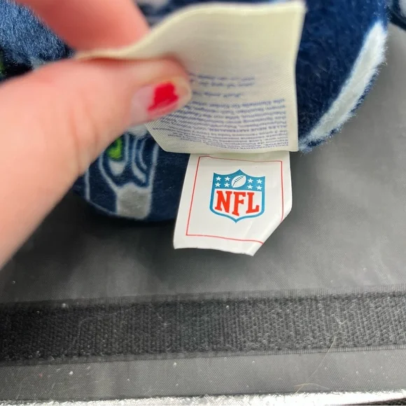 Build A Bear Seattle Seahawks NFL Bear Plush Stuffed Animal 17” -  heartbeat - Picture 8 of 10